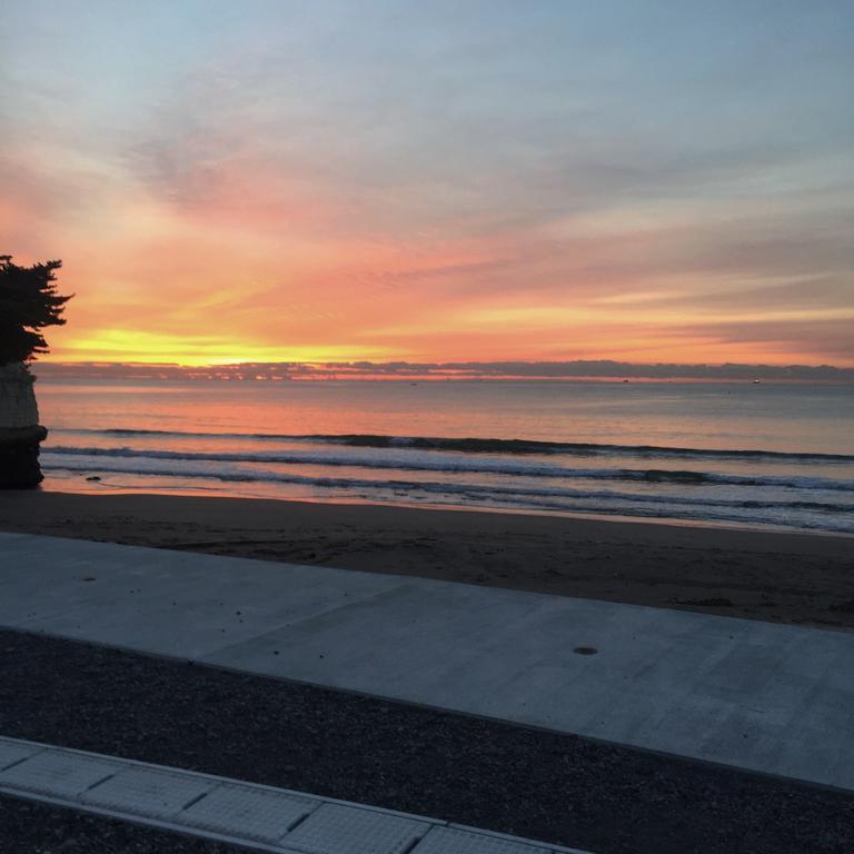 Traveler'S Wharf Shichigahama Hotel Bagian luar foto